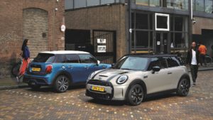 [新聞圖片一] 迷你成癮 全新MINI掀背車系改款上市。